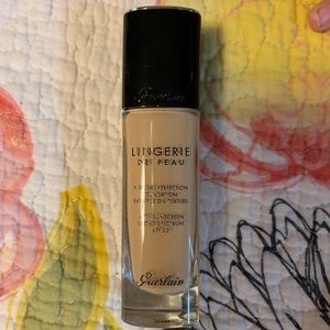 Guerlain Lingerie De Peau Natural Foundation 03N